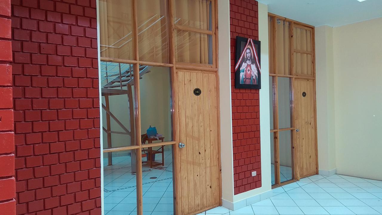 Hotel Cocos Inn Ика Экстерьер фото